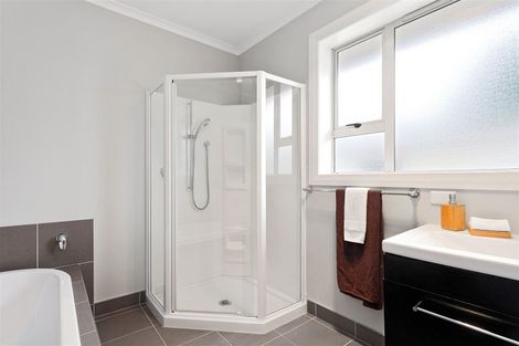 Photo of property in 17b Rochester Street, Linwood, Christchurch, 8062