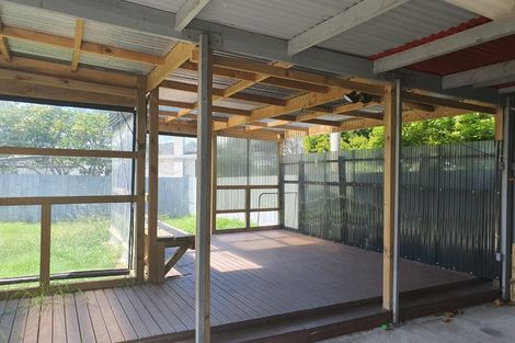 Photo of property in 120 Gloucester Road, Manurewa, Auckland, 2102