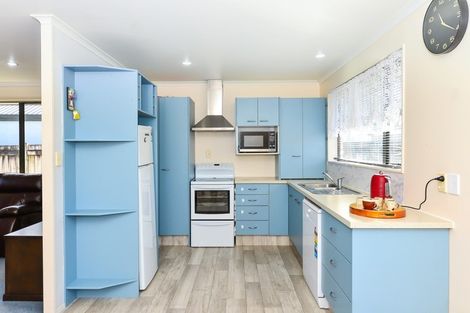 Photo of property in 10 Antrim Place, Nawton, Hamilton, 3200