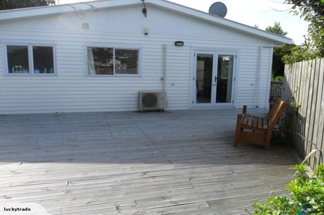 Photo of property in 77a Bassett Road, Johnsonville, Wellington, 6037