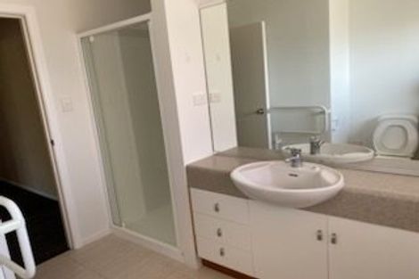 Photo of property in 11 Waller Avenue, Bucklands Beach, Auckland, 2012