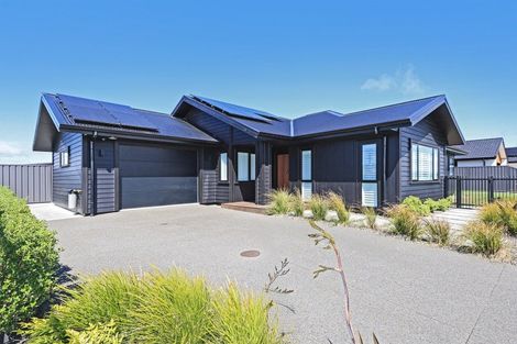 Photo of property in 33 Kenny Road, Meeanee, Napier, 4110