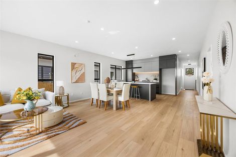 Photo of property in 73 Tributary Parade, Karaka, 2113