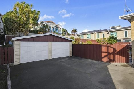 Photo of property in 5 Marine Parade, Paraparaumu Beach, Paraparaumu, 5032