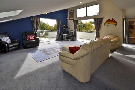 Photo of property in 89a Clarendon Terrace, Woolston, Christchurch, 8023