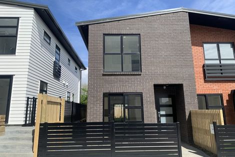 Photo of property in 24 Rauemi Way, Te Atatu South, Auckland, 0610