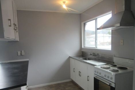 Photo of property in 268 Wellington Road, Wainuiomata, Lower Hutt, 5014
