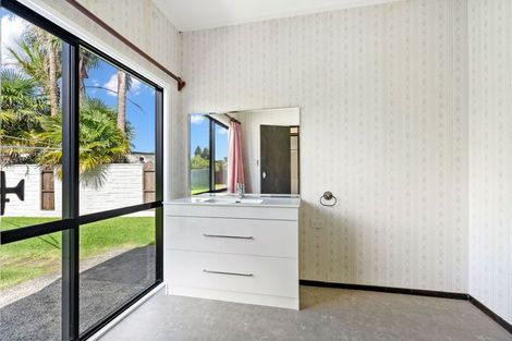 Photo of property in 9 Windsor Avenue, Waikanae, 5036