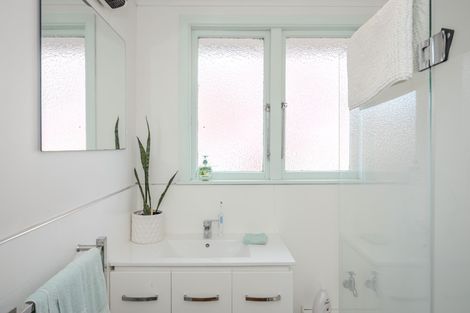 Photo of property in 18 Oxford Street, Holmes Hill, Oamaru, 9401