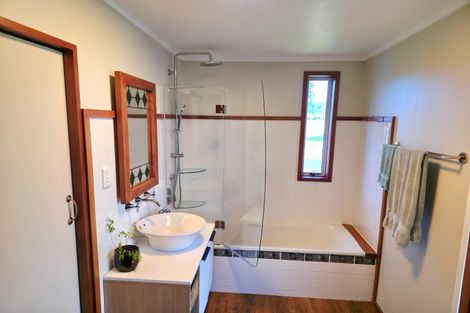 Photo of property in 43 Victoria Road, Westport, 7892