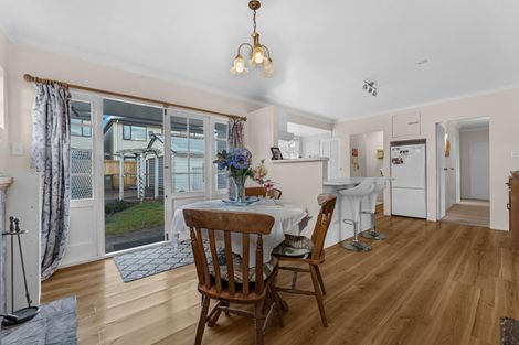 Photo of property in 42 Manse Road, Pahurehure, Papakura, 2113