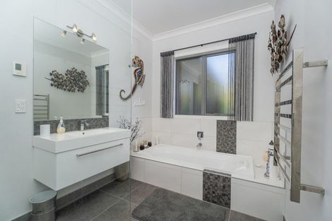 Photo of property in 50b Paul Road, Whenuakite, Whitianga, 3591