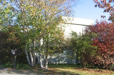 Photo of property in 22 Joseph Banks Drive, Whitby, Porirua, 5024