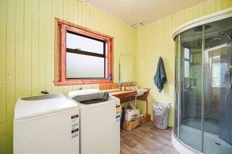 Photo of property in 2686 Ohai Clifden Highway, Orawia, Otautau, 9682