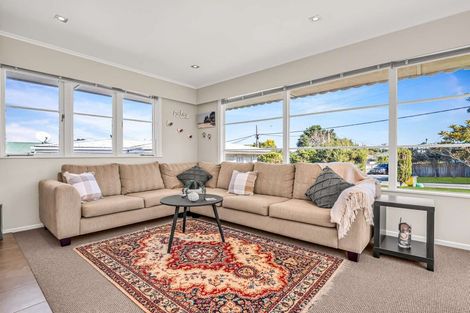 Photo of property in 33 James Mcleod Road, Shelly Beach, South Head, 0874