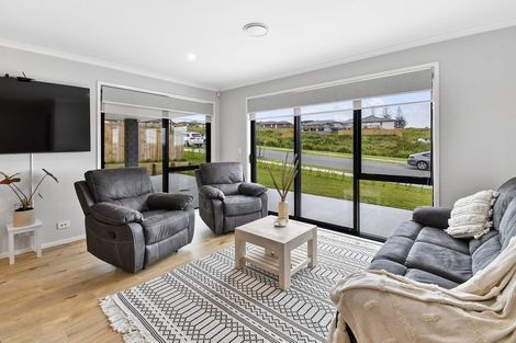 Photo of property in 40 Peacock Place, Pokeno, 2402