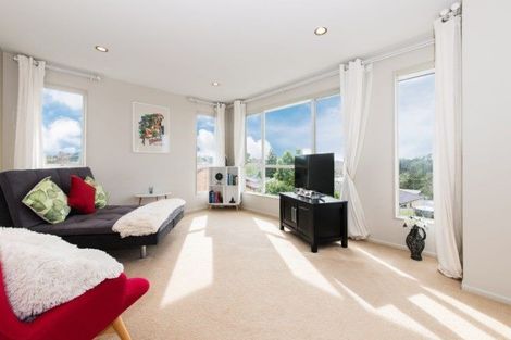 Photo of property in 7 Gordon Stanley Drive, Massey, Auckland, 0614