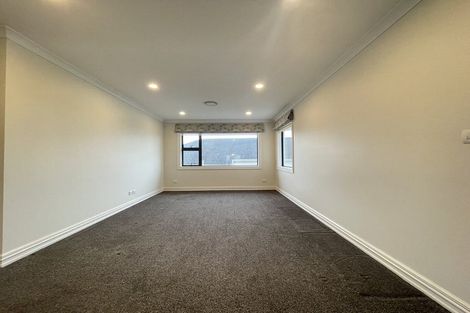 Photo of property in 39 Headland Drive, Long Bay, Auckland, 0630