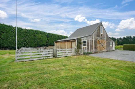 Photo of property in 38b Winton Lorneville Highway, Winton, 9781