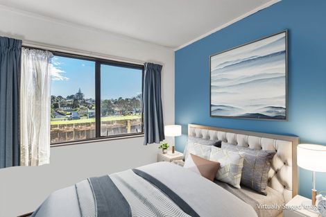 Photo of property in 2/30 Fraser Road, Narrow Neck, Auckland, 0624