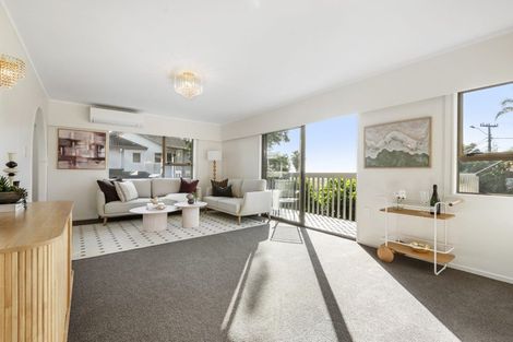 Photo of property in 1/193 East Coast Road, Castor Bay, Auckland, 0620