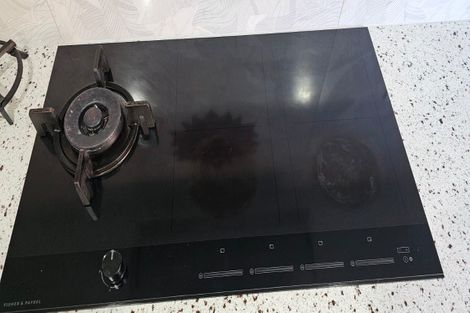 Photo of property in 75a Andrew Road, Howick, Auckland, 2010