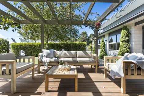 Photo of property in 15 Kakemai Rise, Pyes Pa, Tauranga, 3112