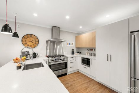 Photo of property in 39 Cudby Street, Woburn, Lower Hutt, 5011