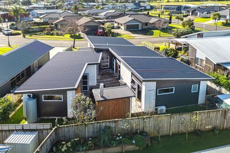 Photo of property in 29 Mary-ellen Place, Coromandel, 3506