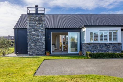 Photo of property in 10 Silver Peaks Drive, West Melton, 7618