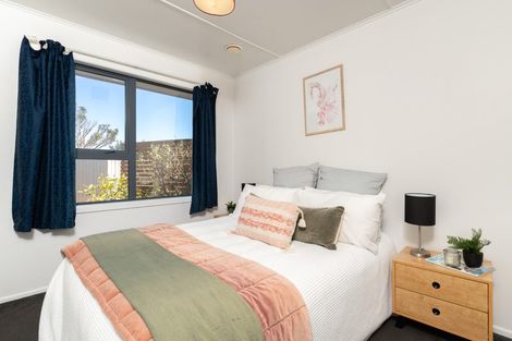 Photo of property in 14 Rice Crescent, Newlands, Wellington, 6037