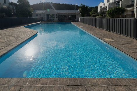 Photo of property in 24/8 Carolina Place, Albany, Auckland, 0632