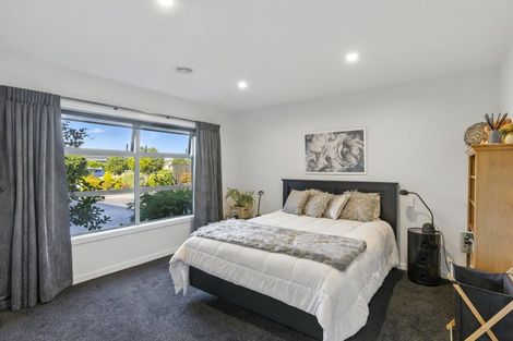 Photo of property in 22 Taranui Way, Paraparaumu Beach, Paraparaumu, 5032