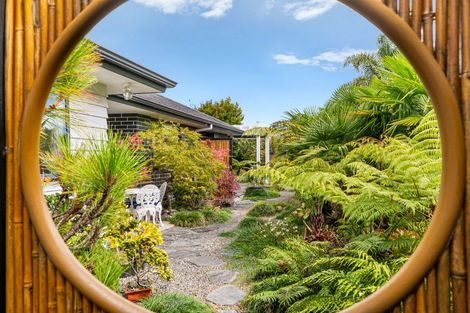 Photo of property in 24 Hooton Drive, Kumeu, 0810