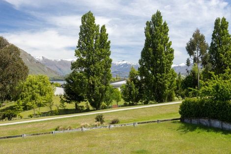 Photo of property in 22 Greenbelt Place, Wanaka, 9305
