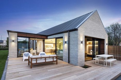 Photo of property in 160 Gardiners Road, Harewood, Christchurch, 8051