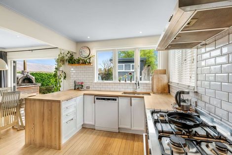 Photo of property in 120 Parkhurst Road, Parakai, 0830