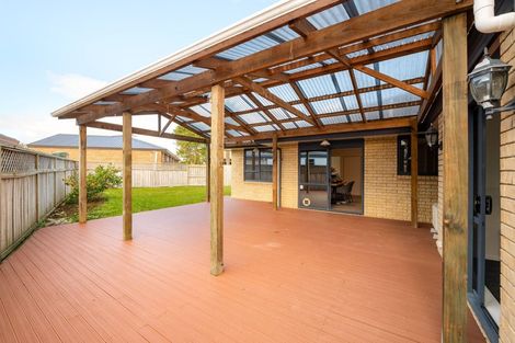 Photo of property in 11 Castlewold Place, Huntington, Hamilton, 3210