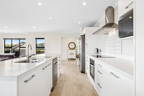 Photo of property in 14 Hua Place, Tuakau, 2121