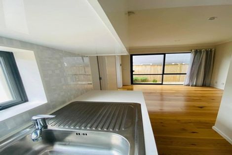 Photo of property in 30 Drumbuoy Drive, Flat Bush, Auckland, 2019