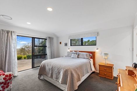 Photo of property in 135r Waikite Road, Welcome Bay, Tauranga, 3175
