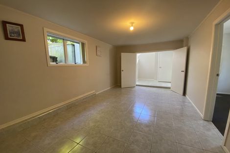 Photo of property in 70 Eskdale Road, Birkdale, Auckland, 0626