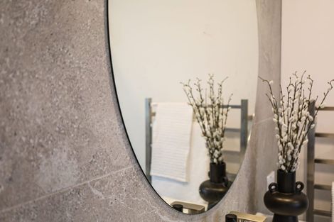 Photo of property in 6 Samuel Place, Terrace End, Palmerston North, 4410