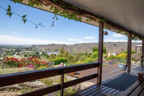 Photo of property in 13 Craig Place, Bridge Hill, Alexandra, 9320