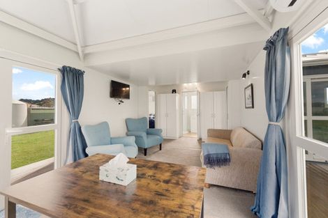 Photo of property in 60 Neva Street, Fortrose, Tokanui, 9875