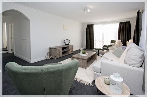 Photo of property in 10 Pratt Avenue, Foxton Beach, Foxton, 4815