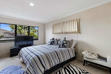 Photo of property in 8 Sailfish Drive, West Harbour, Auckland, 0618