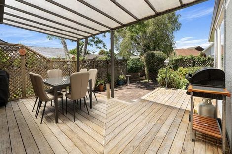 Photo of property in 18 Amberwood Drive, Northpark, Auckland, 2013