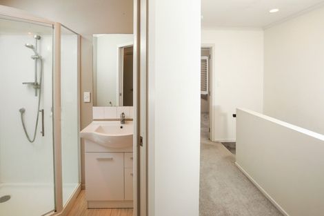 Photo of property in 9h Denver Place, Hamilton East, Hamilton, 3216