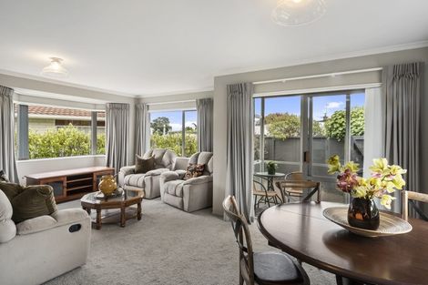 Photo of property in 3 Union Street, Merrilands, New Plymouth, 4312